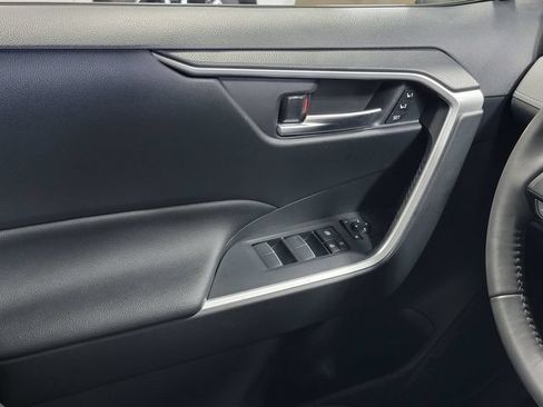Used 2020 Toyota RAV4 XLE Premium AWD/4WD image 22
