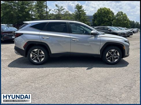 New 2026 Hyundai Tucson SEL FWD image 8