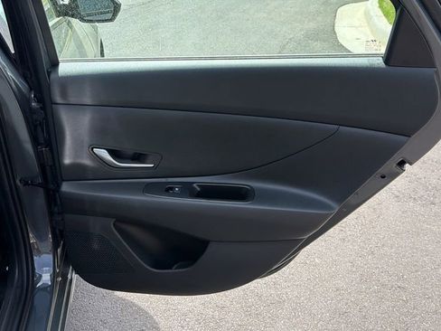 New 2026 Hyundai Elantra SE image 17