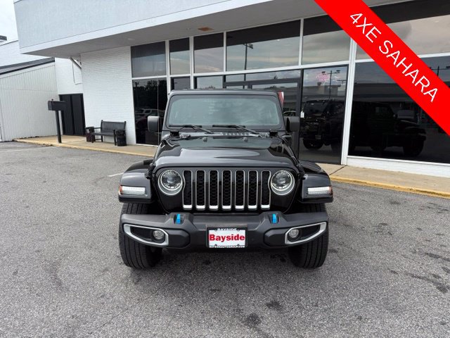 Used 2023 Jeep Wrangler Unlimited Sahara AWD/4WD image 4
