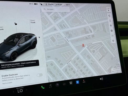 Used 2022 Tesla Model Y Performance AWD/4WD image 15