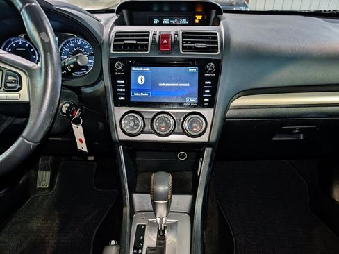Used 2017 Subaru Crosstrek 2.0i Premium AWD/4WD image 28