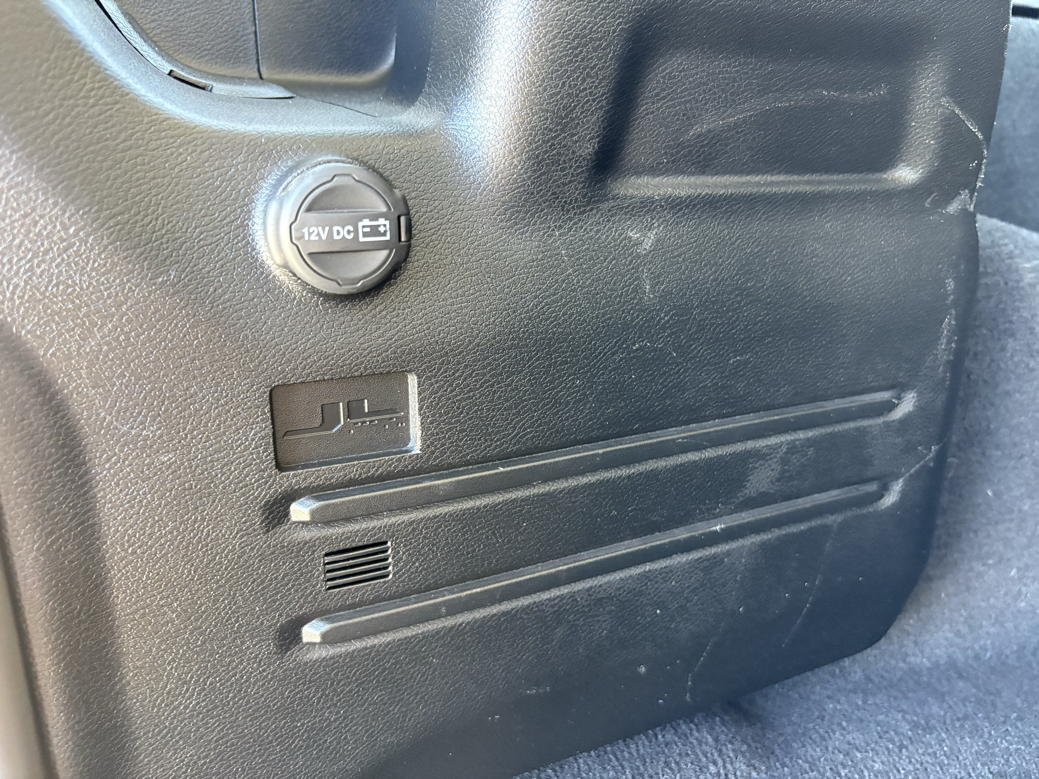 Used 2023 Jeep Wrangler Unlimited Sport AWD/4WD image 10