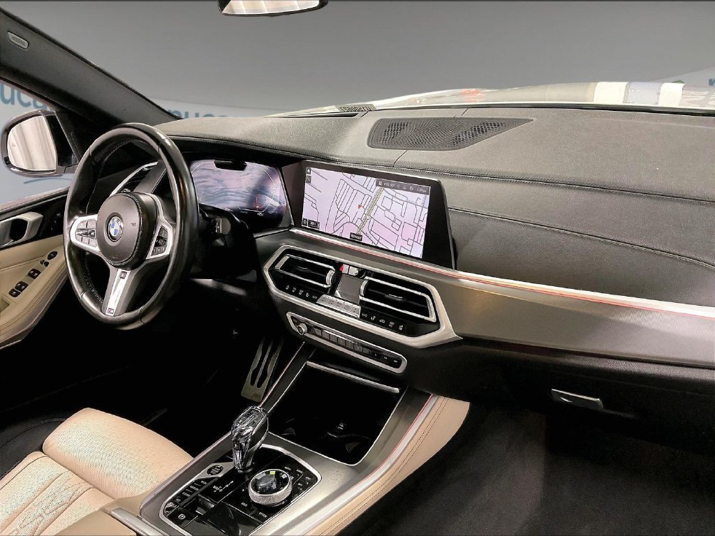 Used 2022 BMW X5 xDrive40i w/ M Sport Package AWD/4WD image 14