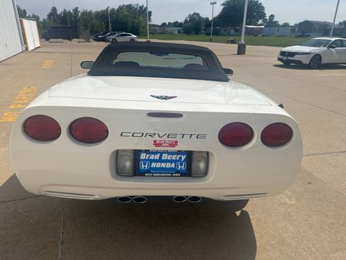 Used 2002 Chevrolet Corvette Convertible w/ Preferred Equipment Group2 RWD image 6