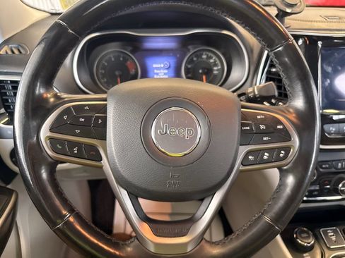 Used 2021 Jeep Cherokee Limited AWD/4WD image 14