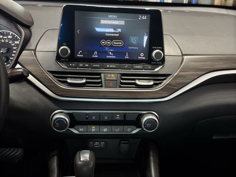 Used 2024 Nissan Altima 2.5 SV FWD image 27