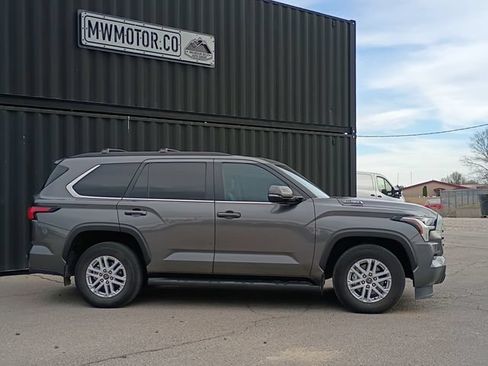 Used 2024 Toyota Sequoia SR5 w/ SR5 Premium Package AWD/4WD image 6