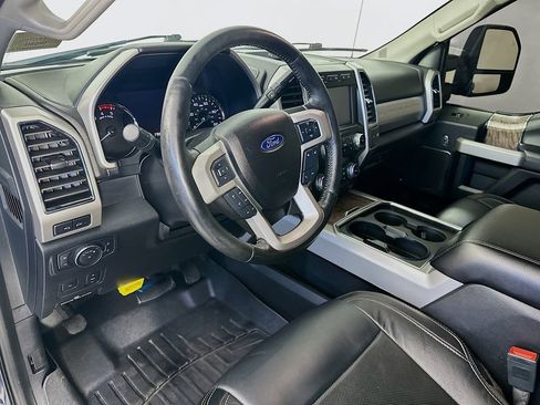 Used 2019 Ford F350 Lariat w/ Lariat Ultimate Package AWD/4WD image 31