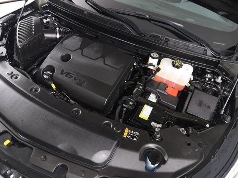 Used 2023 Buick Enclave Essence AWD/4WD image 19