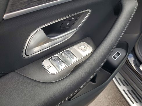 New 2026 Mercedes-Benz GLS 580 4MATIC image 23