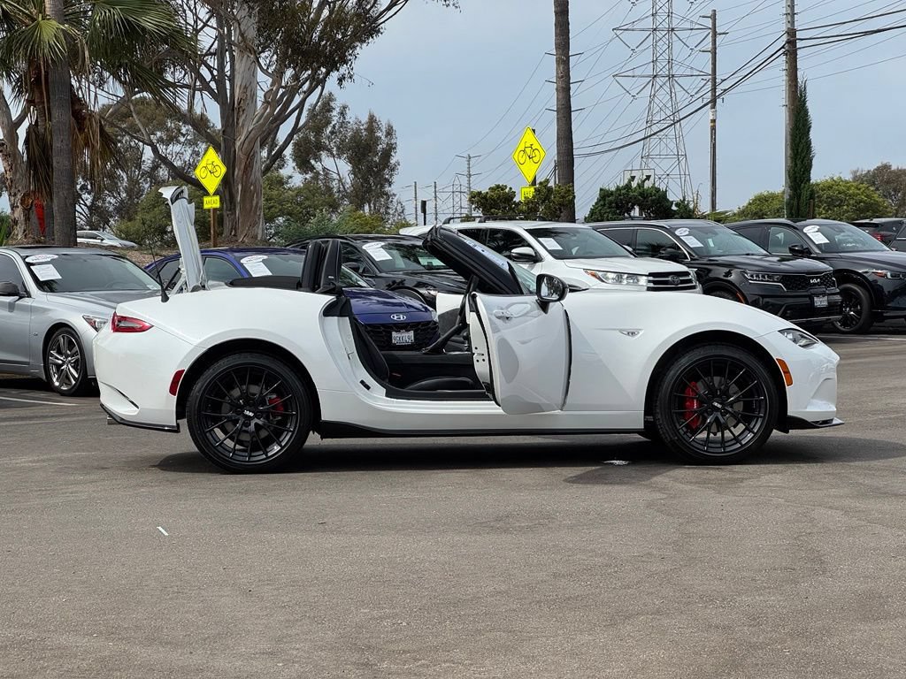 New 2026 MAZDA MX-5 Miata Club w/ Brembo/BBS/Recaro Package RWD image 28