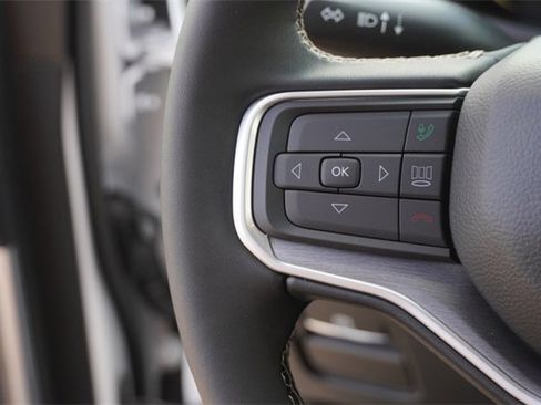 New 2025 Jeep Wagoneer L Series II w/ Premium Group I image 31