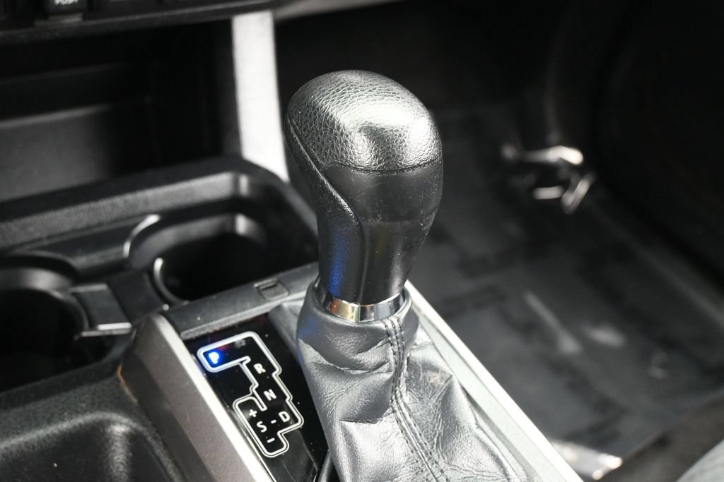 Used 2023 Toyota Tacoma SR5 w/ Technology Package RWD image 21