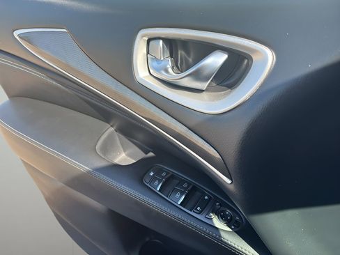 Used 2019 INFINITI QX60 Pure AWD/4WD image 24