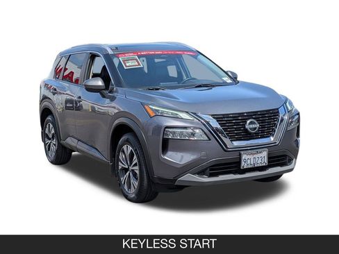 Used 2022 Nissan Rogue SV w/ SV Premium Package FWD image 2