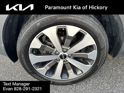 Used 2022 Kia Telluride S AWD/4WD image 9