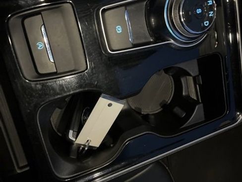 Used 2019 Ford Edge SEL w/ Cold Weather Package image 14