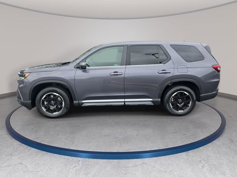 Used 2025 Honda Pilot EX-L image 8