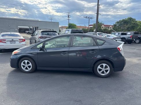 Used 2015 Toyota Prius Three FWD image 7