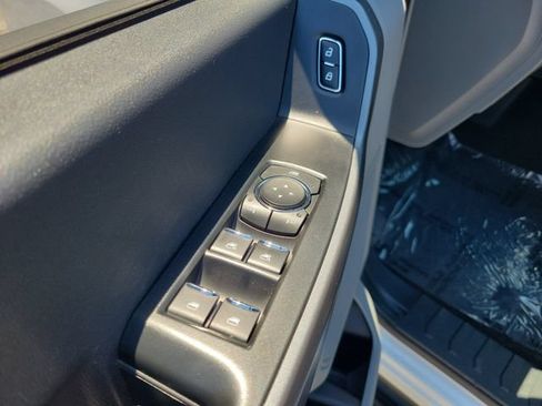Certified 2025 Ford F250 XLT AWD/4WD image 22