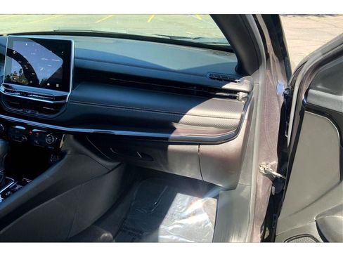 Used 2023 Jeep Compass Altitude image 17