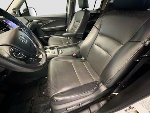 Used 2022 Honda Ridgeline RTL image 11