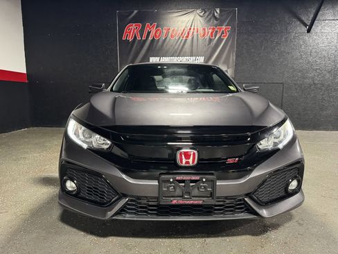 Used 2018 Honda Civic Si image 8