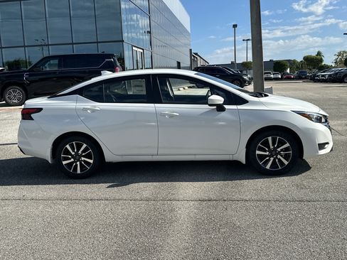 New 2025 Nissan Versa SV w/ Trunk Package image 6