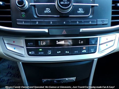 Used 2015 Honda Accord LX image 37