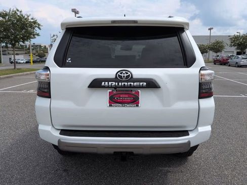 Certified 2024 Toyota 4Runner TRD Off-Road Premium w/ Moonroof Package AWD/4WD image 5