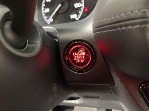 New 2026 Honda HR-V EX-L image 32