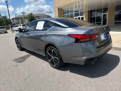 Used 2025 Nissan Altima 2.5 SR AWD/4WD image 2