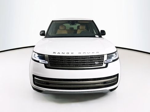 New 2026 Land Rover Range Rover SE image 2