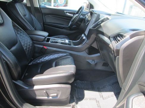 Used 2024 Ford Edge Titanium AWD/4WD image 15