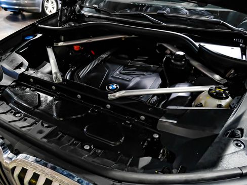 Used 2020 BMW X7 xDrive40i w/ Premium Package AWD/4WD image 55