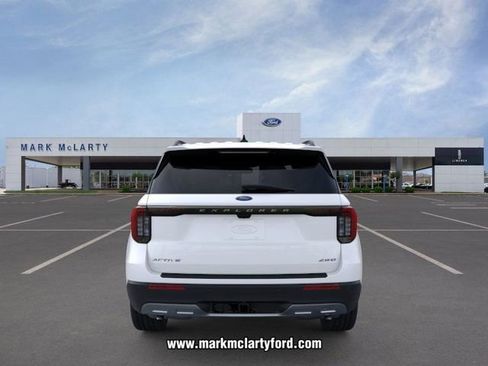 New 2026 Ford Explorer Active w/ Active Comfort Package AWD/4WD image 5
