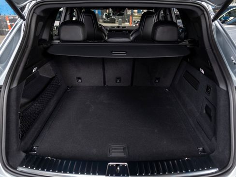 New 2026 Porsche Cayenne image 38