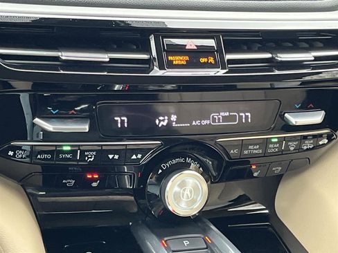 Used 2023 Acura MDX SH-AWD image 25