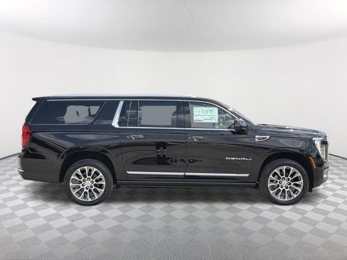 New 2026 GMC Yukon XL Denali w/ Sun & Power Step Package RWD image 3