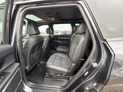 Used 2025 Kia Telluride SX Prestige X-Pro AWD/4WD image 27