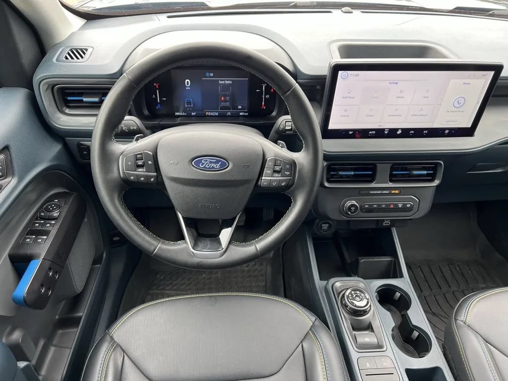 Used 2025 Ford Maverick Lobo AWD/4WD image 22