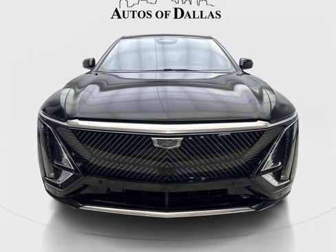 Used 2024 Cadillac Lyriq Luxury RWD image 3