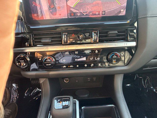 Used 2026 Nissan Pathfinder SL AWD/4WD image 22