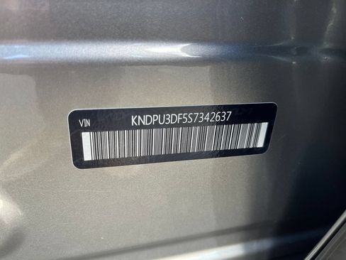 Used 2025 Kia Sportage LX FWD image 29