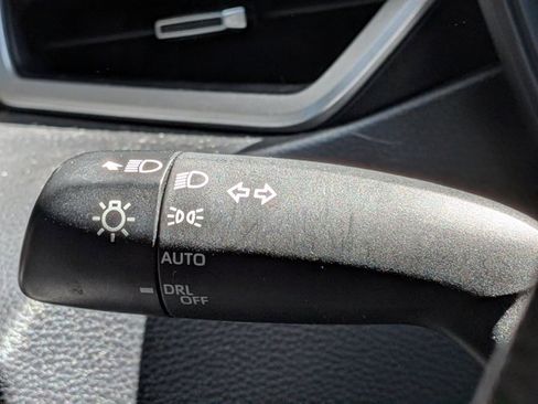 Used 2022 Toyota Corolla SE image 8