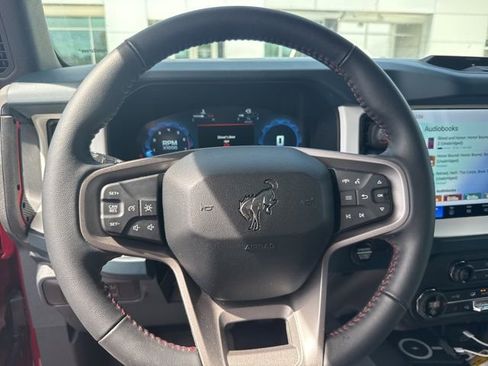 Used 2025 Ford Bronco Heritage Edition image 21