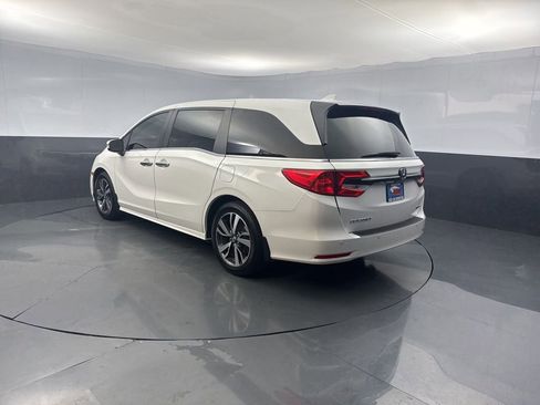 Used 2021 Honda Odyssey Touring image 3