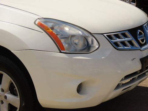 Used 2013 Nissan Rogue S w/ Special Edition Pkg image 6