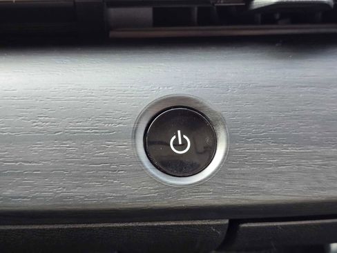 Used 2024 Nissan Ariya AWD image 34